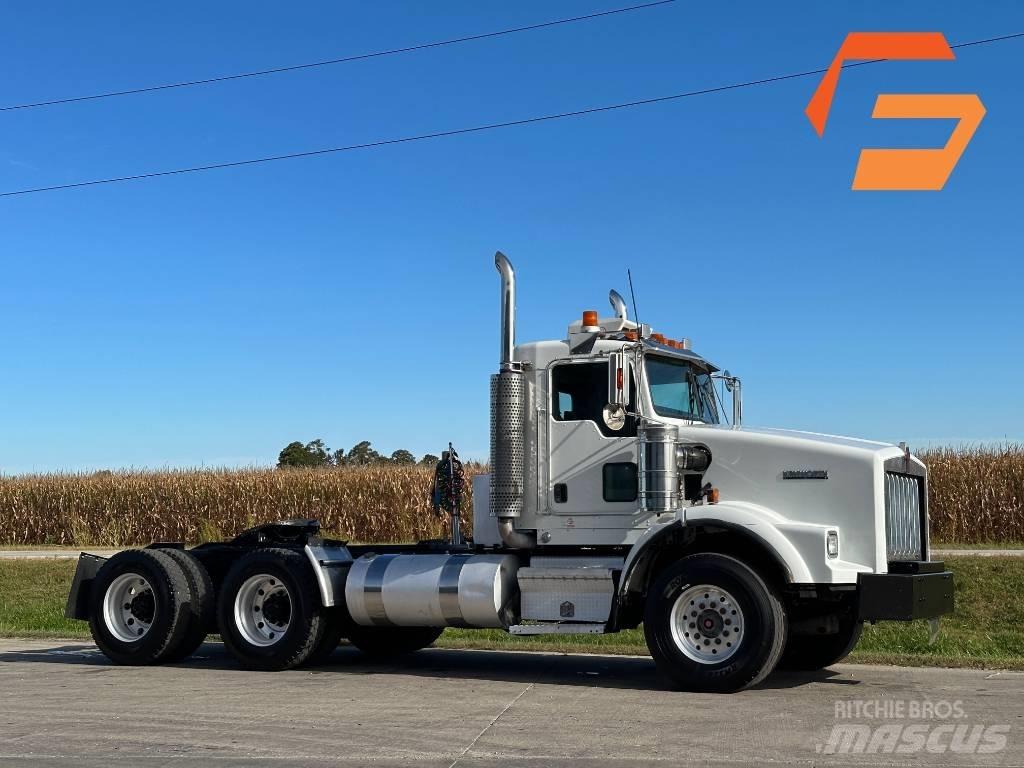 Kenworth T 800 Conventional Trucks / Tractor Trucks