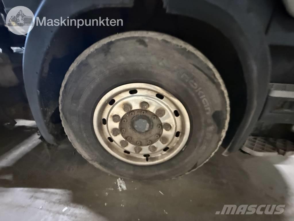 Scania Lastväxlare Hook lift trucks