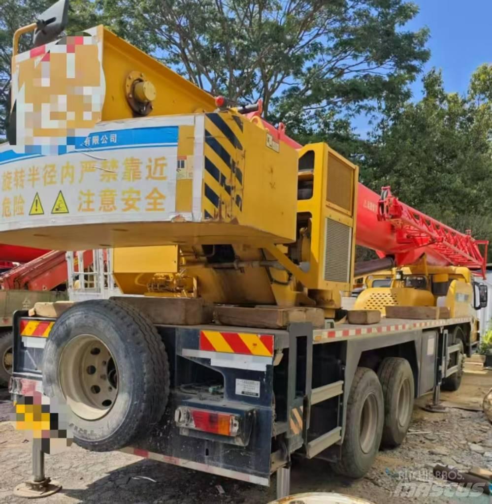 Sany STC250S Mobile and all terrain cranes