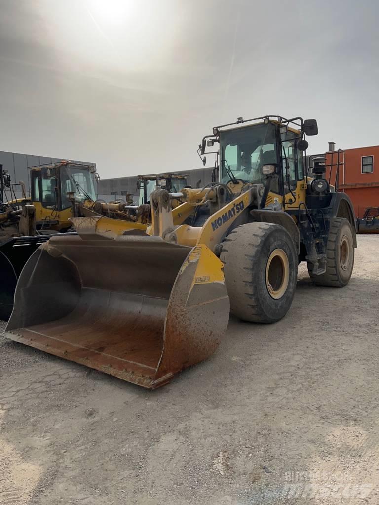 Komatsu WA 380-8 Wheel Loaders