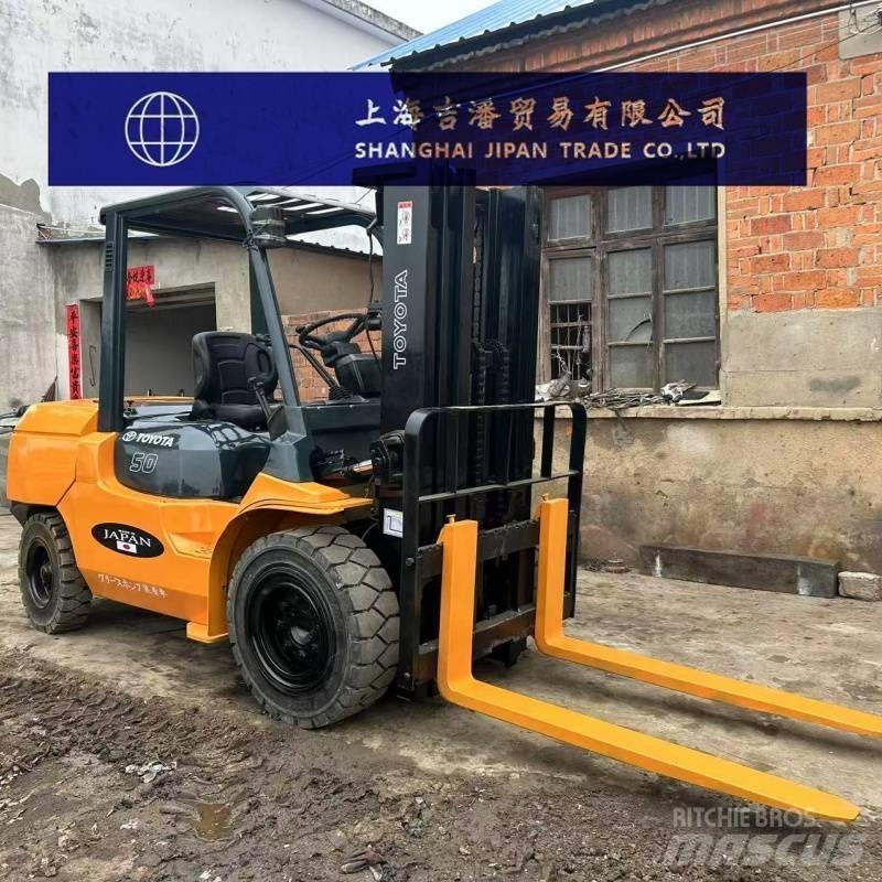 Toyota 5 ton Diesel Forklifts