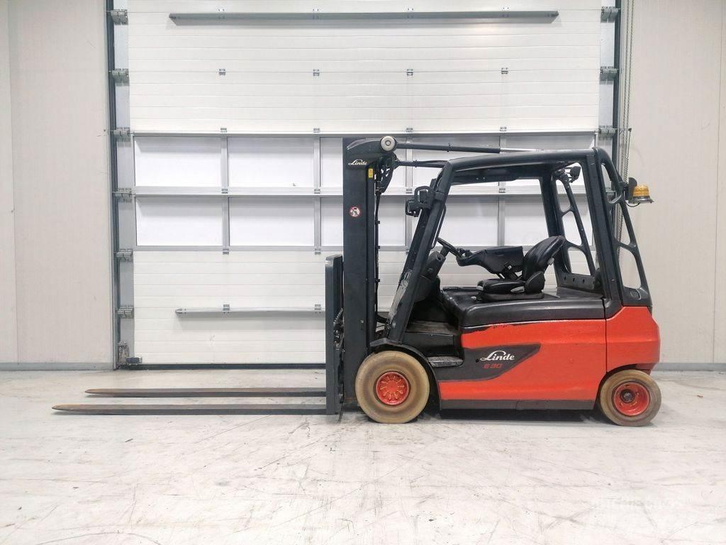 Linde E30L-01 Electric Forklifts