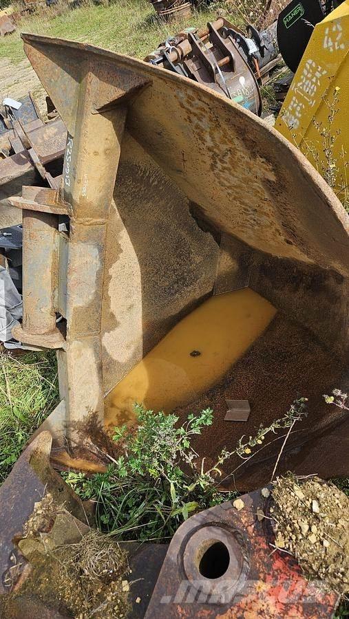  inconnu Axe Buckets