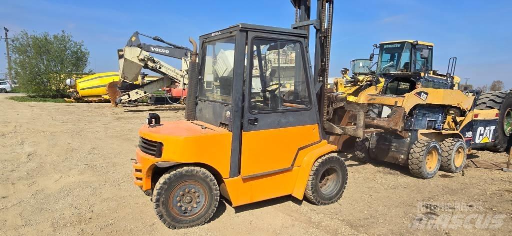 Still R 70-40 Manual Pallet Stacker