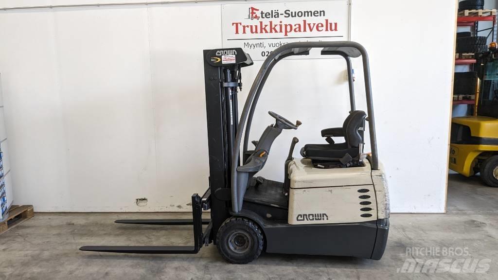 Crown SC3210-1.3 Electric Forklifts