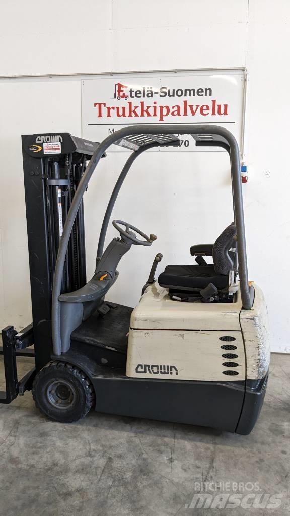 Crown SC3210-1.3 Electric Forklifts