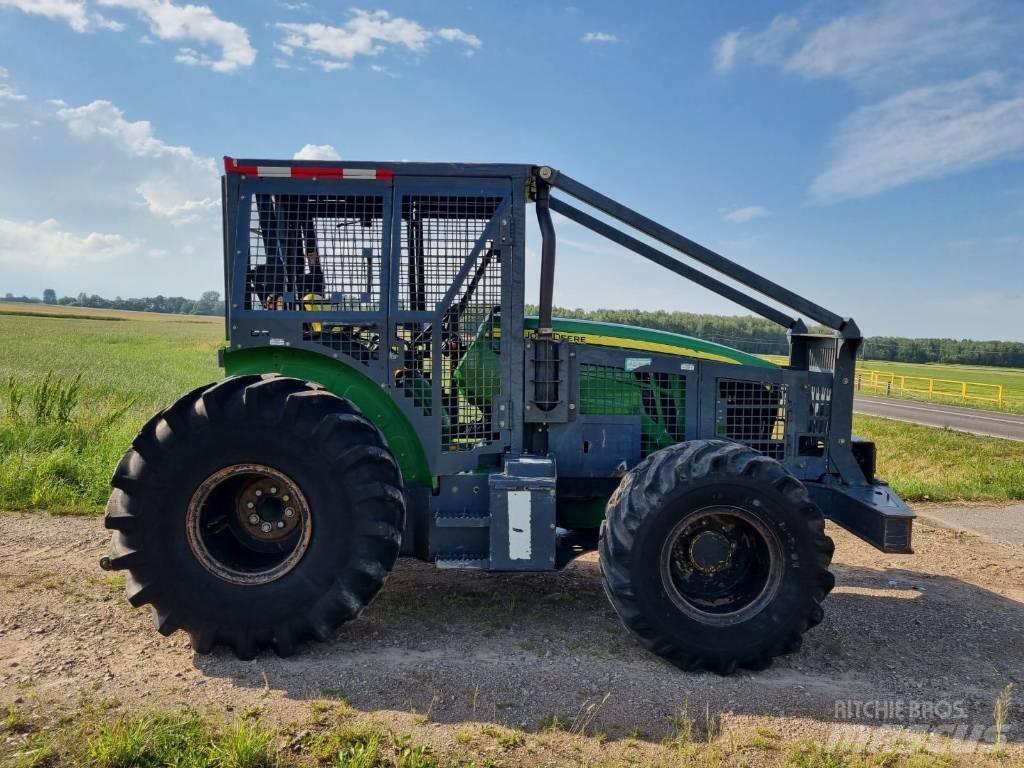 John Deere 5100 M Forestry Tractors