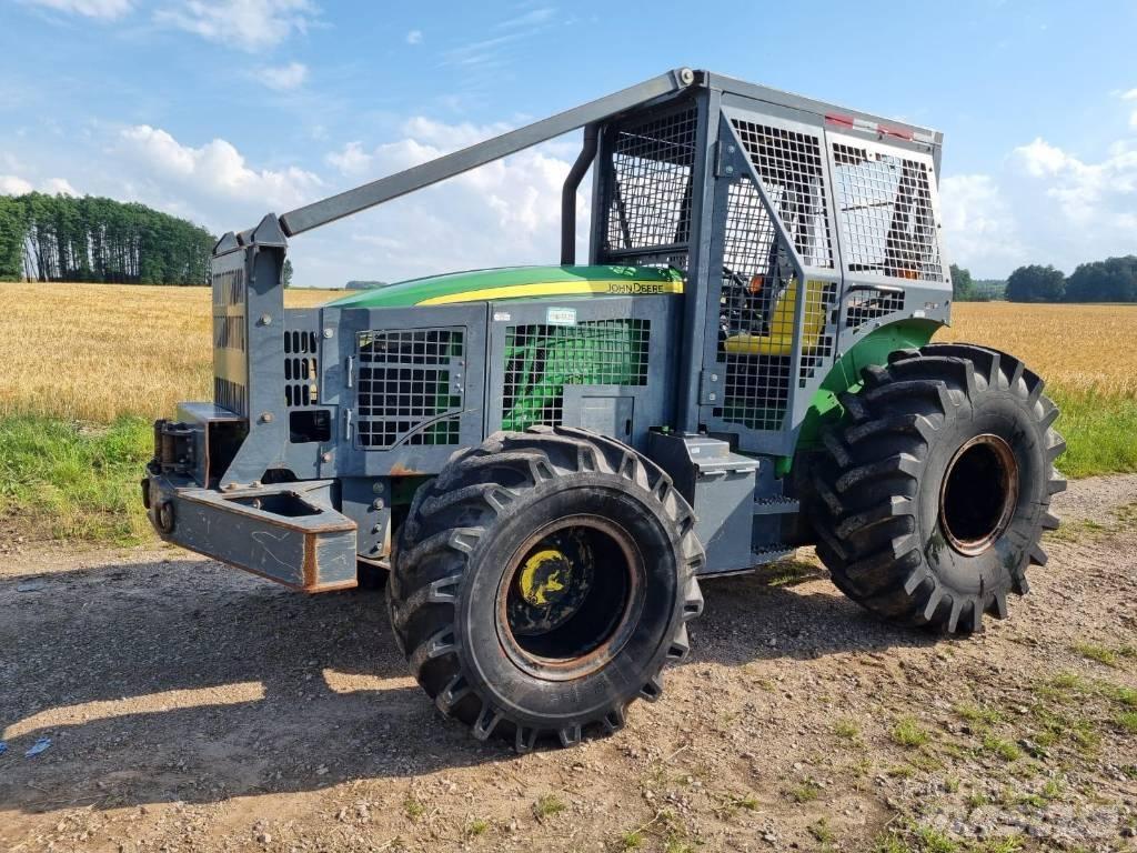 John Deere 5100 M Forestry Tractors