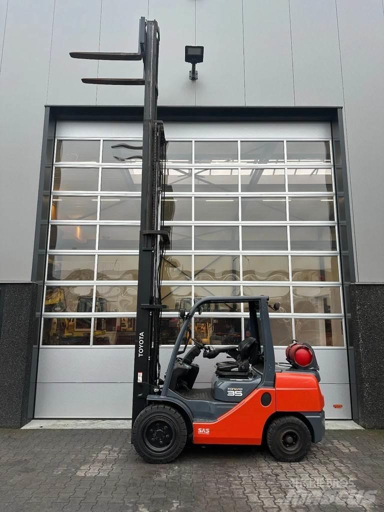 Toyota 8FGJF35 Misc Forklifts