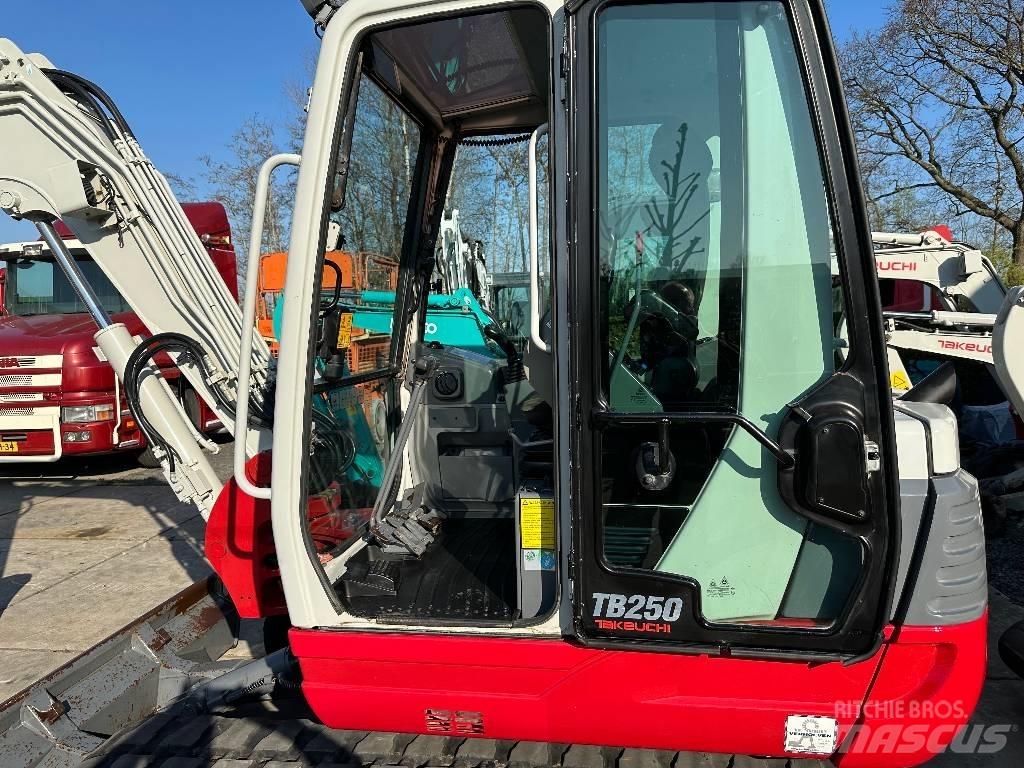 Takeuchi TB250 Mini Excavators <7t (Mini Diggers)