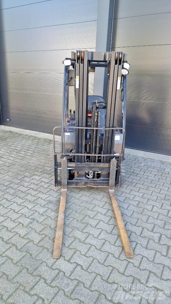 Doosan B15T-7 Electric Forklifts