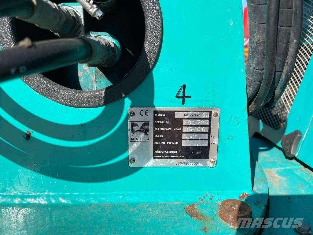Maeda MC285C RME Crawler Cranes