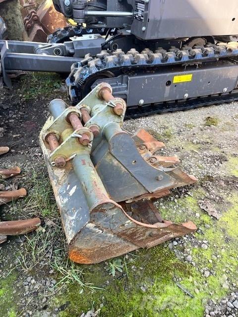 Volvo EC 18 E Mini Excavators <7t (Mini Diggers)