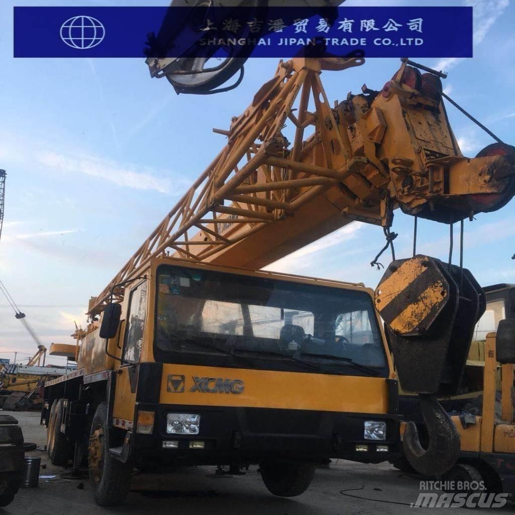 XCMG QY 25 Mobile and all terrain cranes