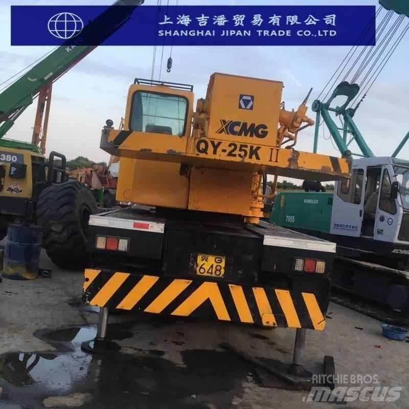 XCMG QY 25 Mobile and all terrain cranes