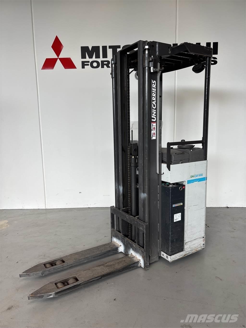 Atlet A160 Self Propelled Stackers