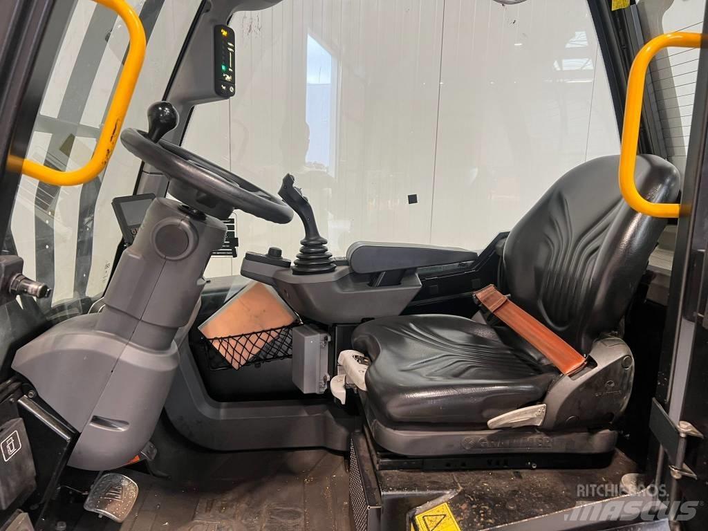 JCB TLT30-19D-2WD Diesel Forklifts