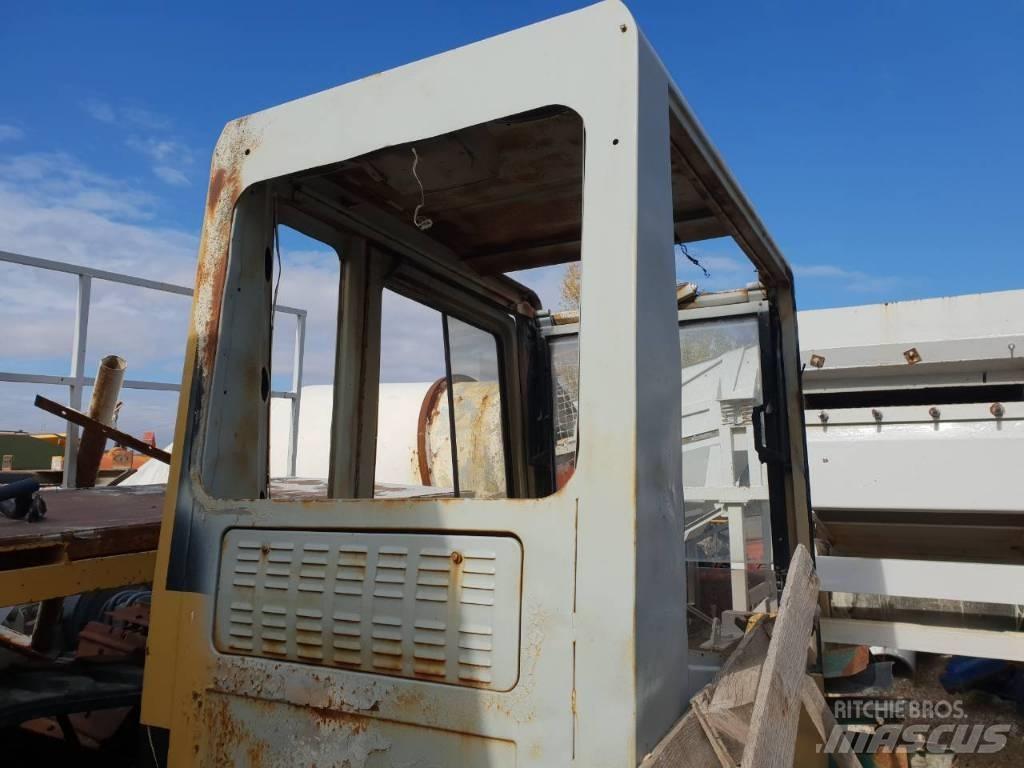 CAT 320B ali 320 Forestry Cabin