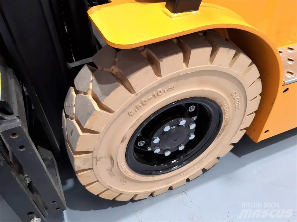  EFL181 Litio Electric Forklifts