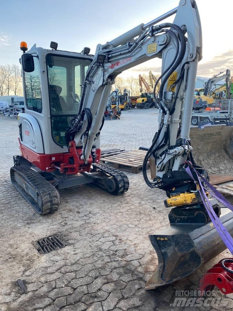 Takeuchi TB 225 Mini Excavators <7t (Mini Diggers)
