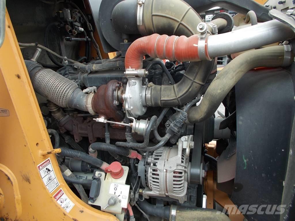 CASE 580 SN Backhoe Loaders