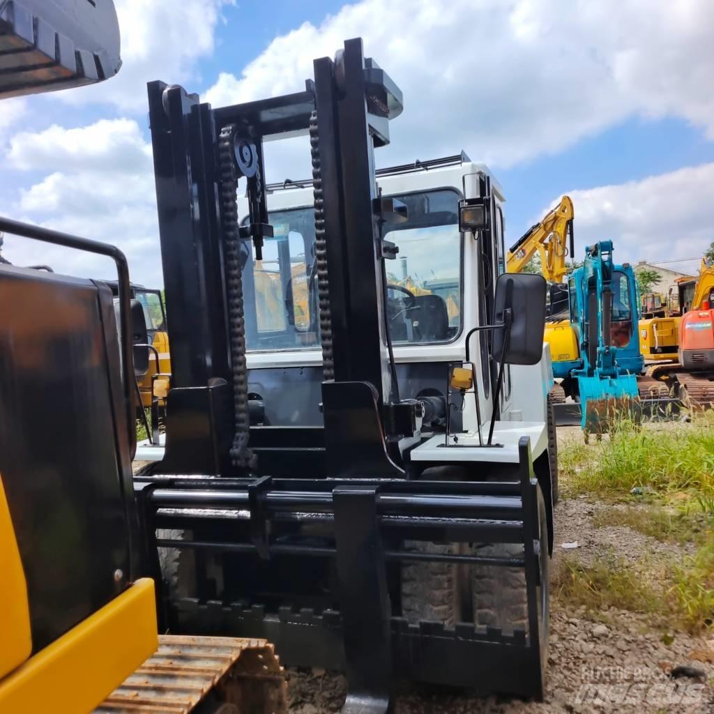 TCM FD100 Diesel Forklifts