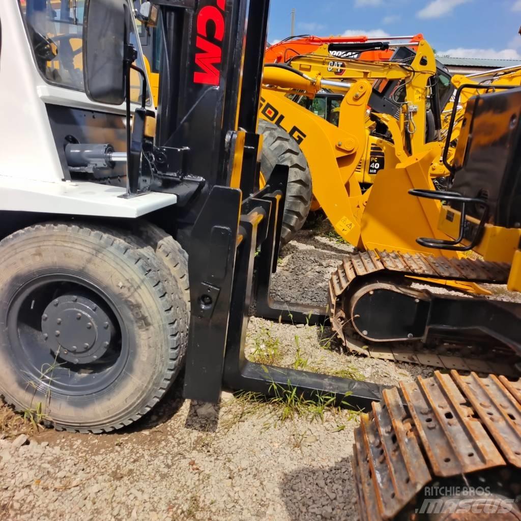 TCM FD100 Diesel Forklifts