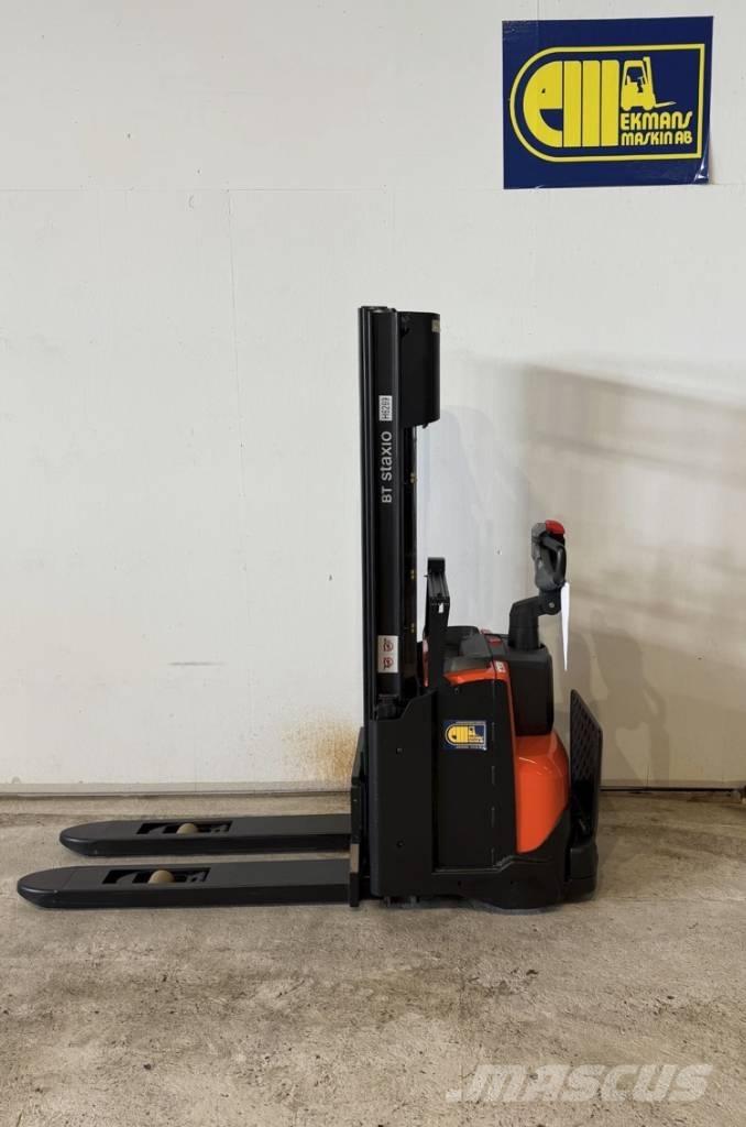 BT truck SWE 140L Pedestrian stacker