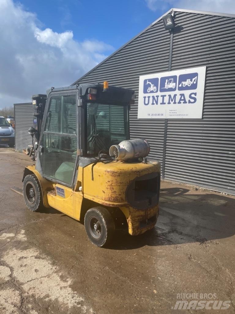 CAT GP 30 LPG trucks