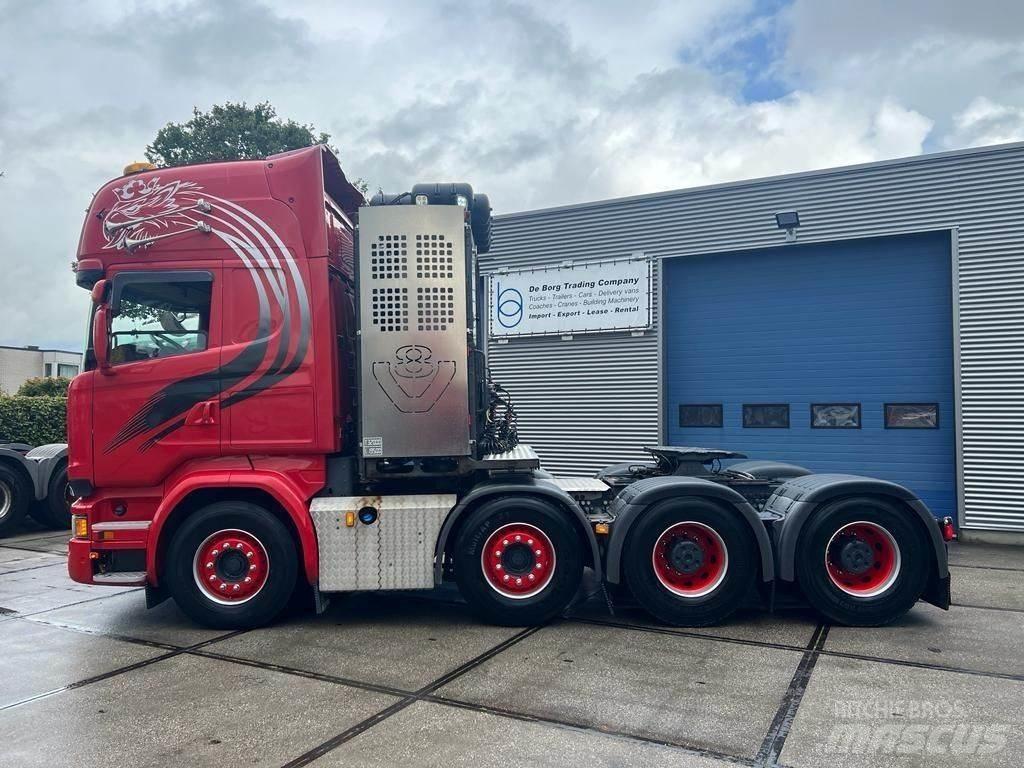 Scania R580 8x4 Conventional Trucks / Tractor Trucks