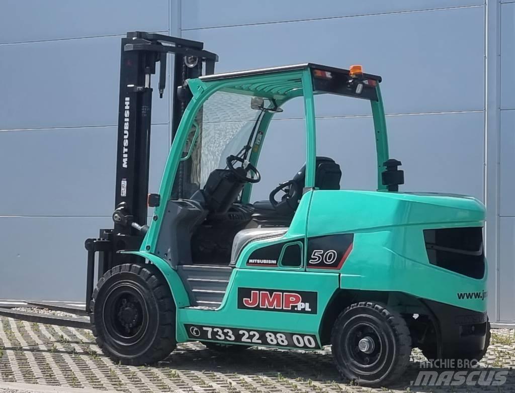 Mitsubishi FD50NT Diesel Forklifts