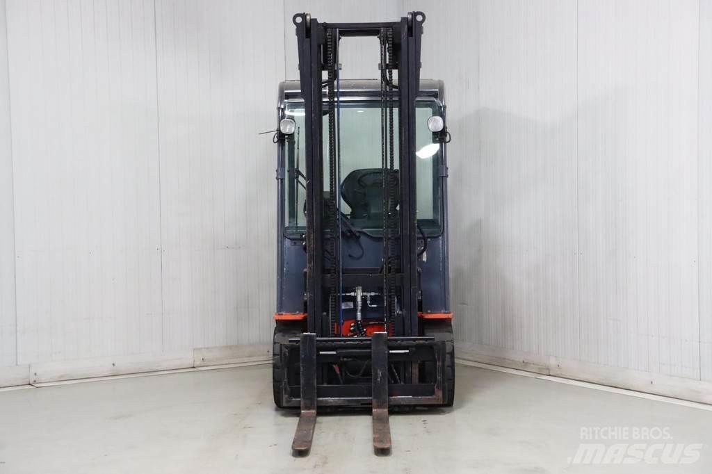 Toyota 8FBMKT25 Electric Forklifts
