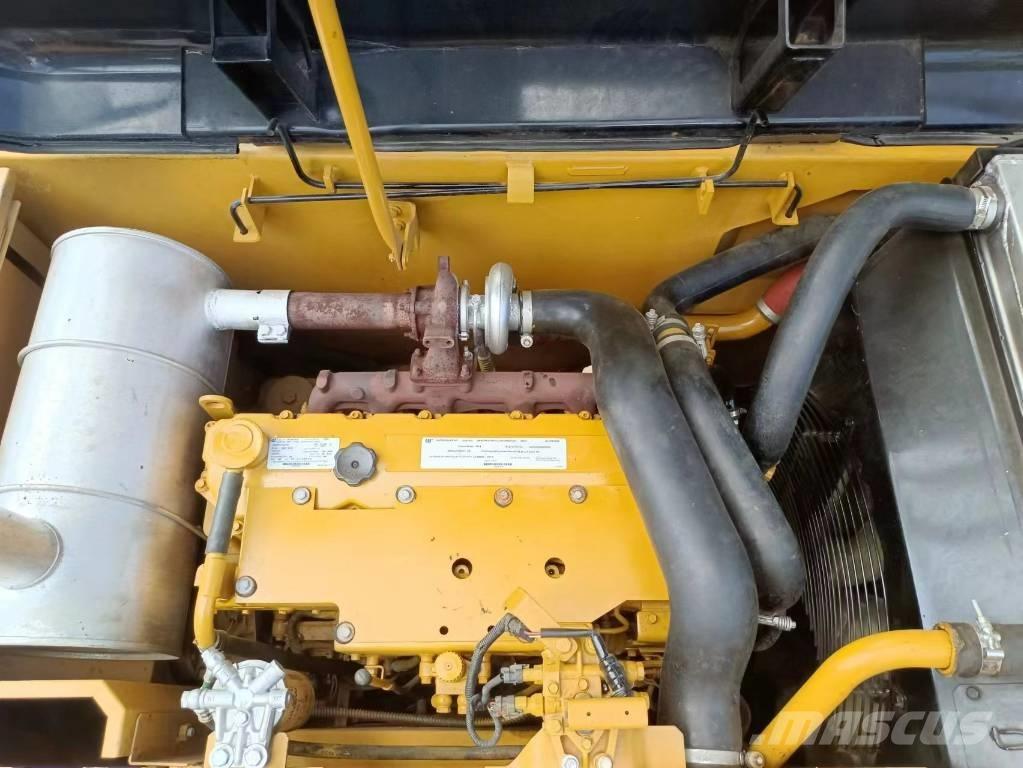 CAT 320 D Mini excavators  7t - 12t