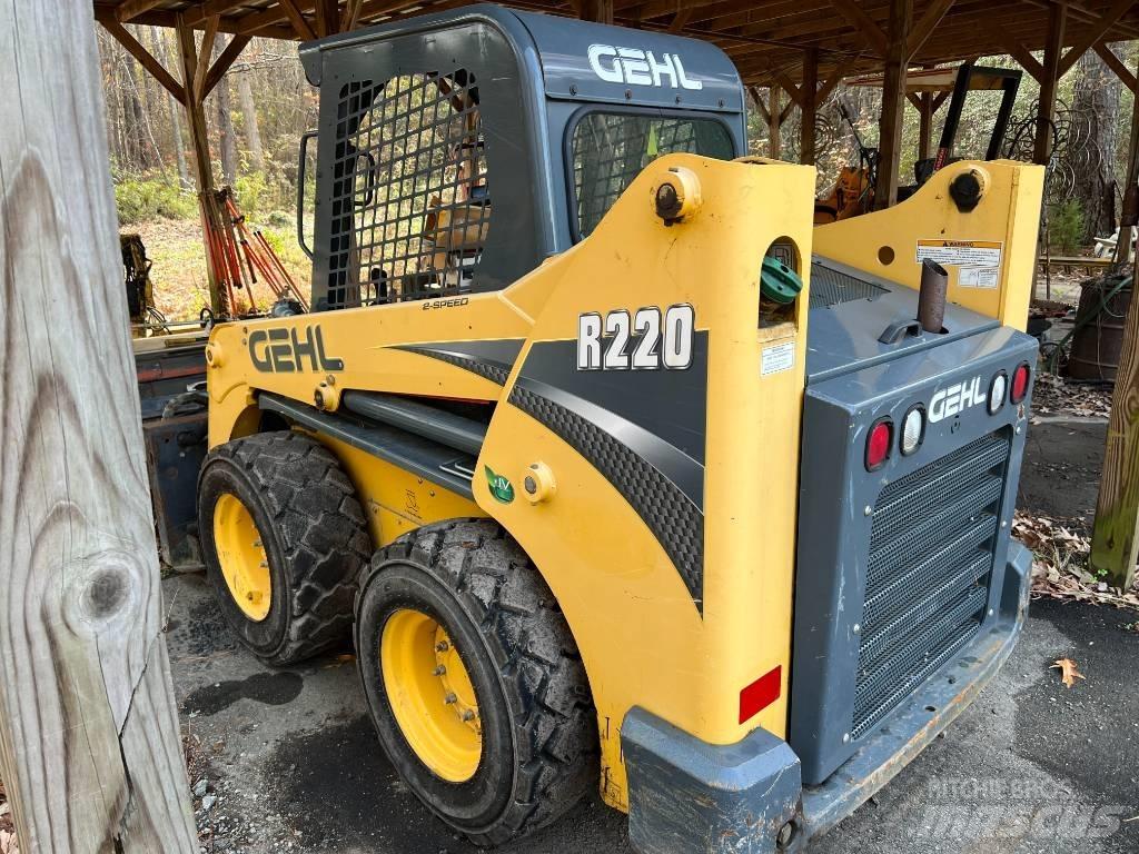Gehl R 220 Skid Steer Loaders