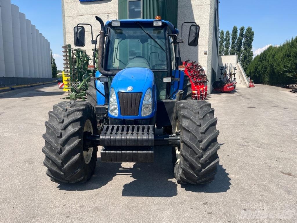 New Holland TL 100 A Tractors