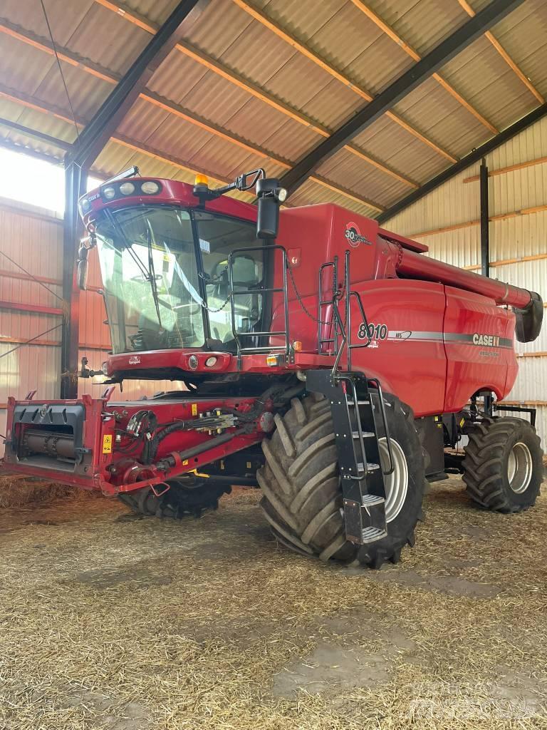 Case IH 8010 Combine Harvesters