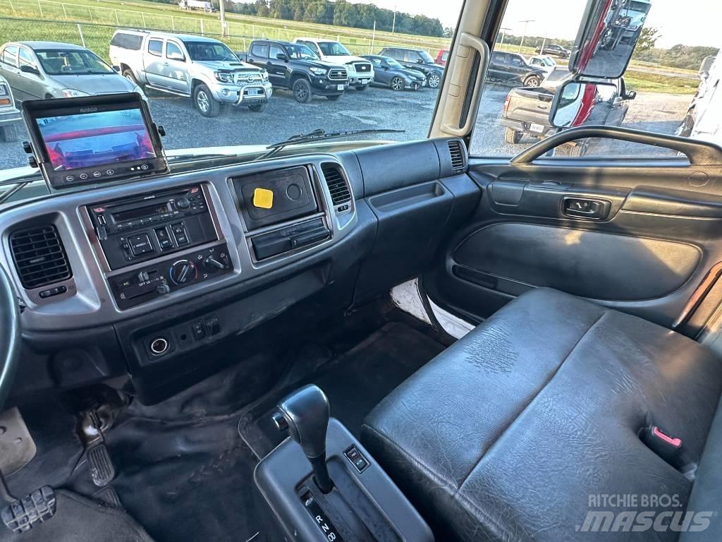 Hino 268 Garbage Trucks / Recycling Trucks