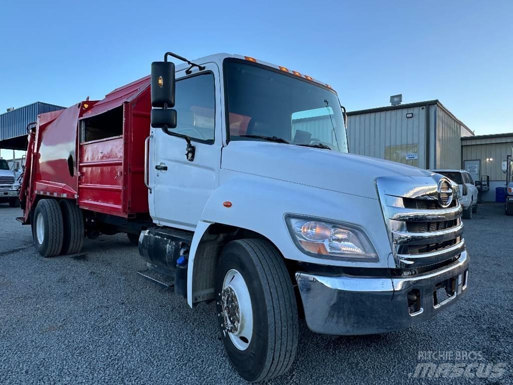 Hino 268 Garbage Trucks / Recycling Trucks