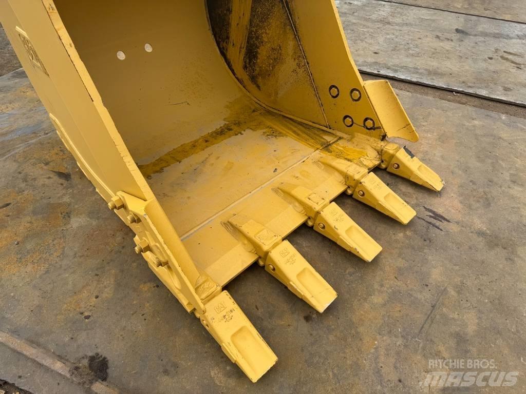 CAT 320 bucket OM Buckets