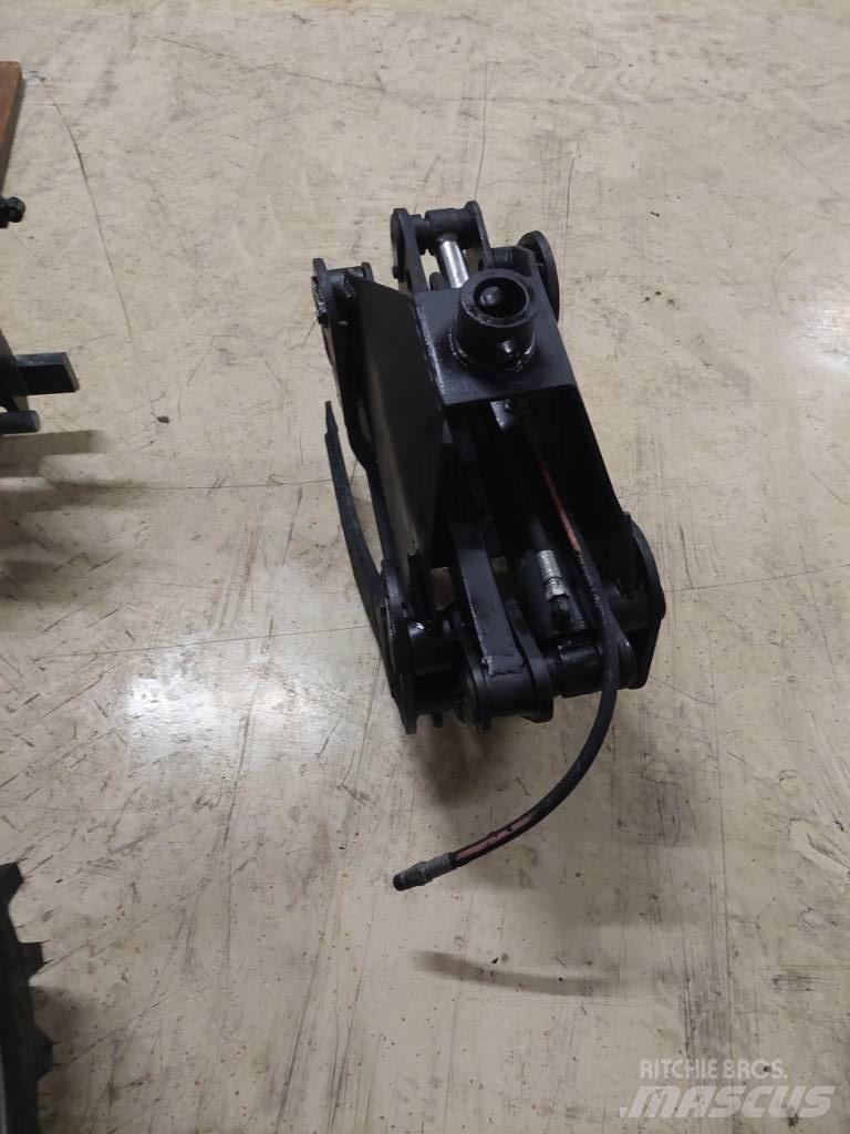  Risukoura Grapples/Grapple Trucks