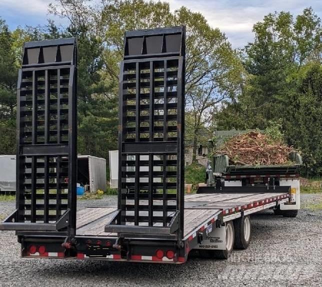 Eager Beaver 20XPT Flatbed Trailers