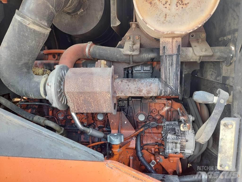 Hitachi ZW250 Wheel Loaders