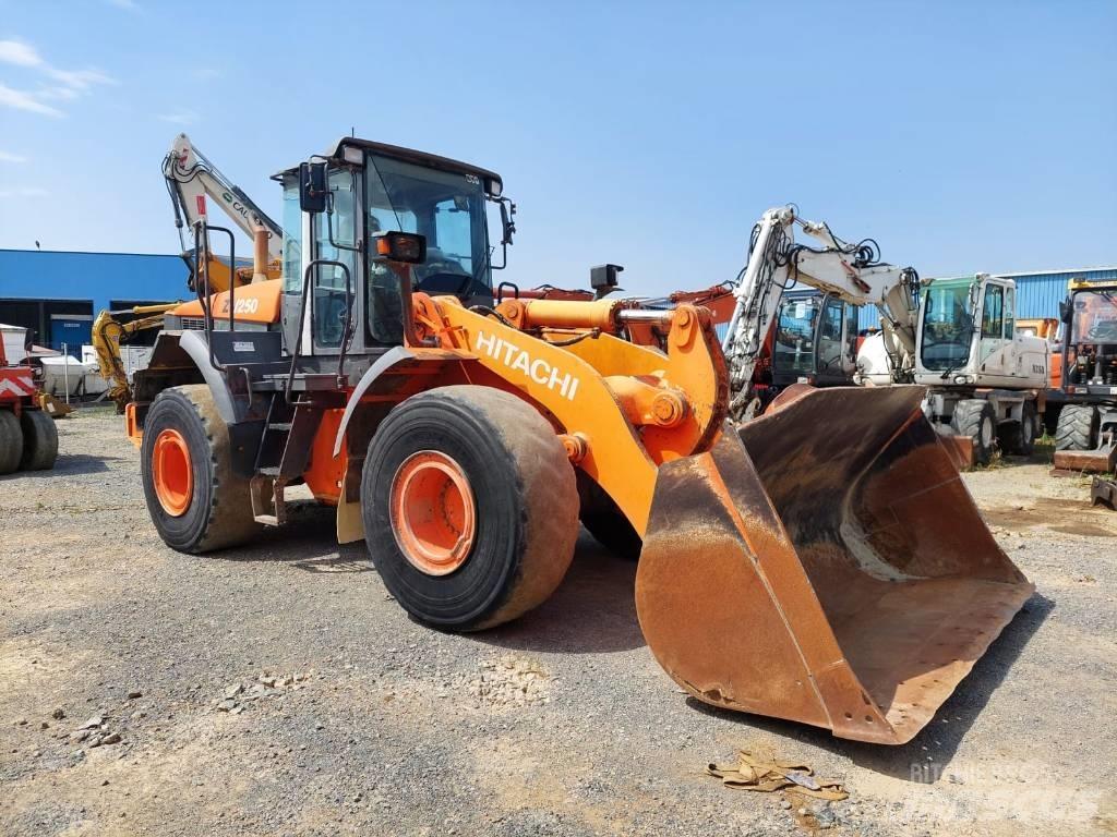 Hitachi ZW250 Wheel Loaders