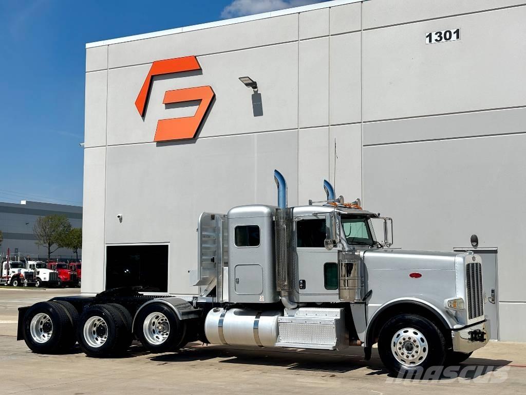 Peterbilt 388 Conventional Trucks / Tractor Trucks