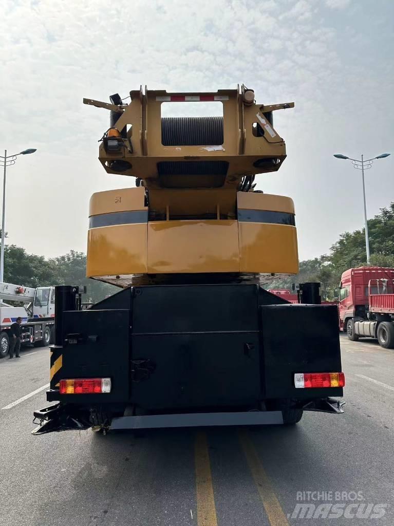 Sany STC1000T Mobile and all terrain cranes