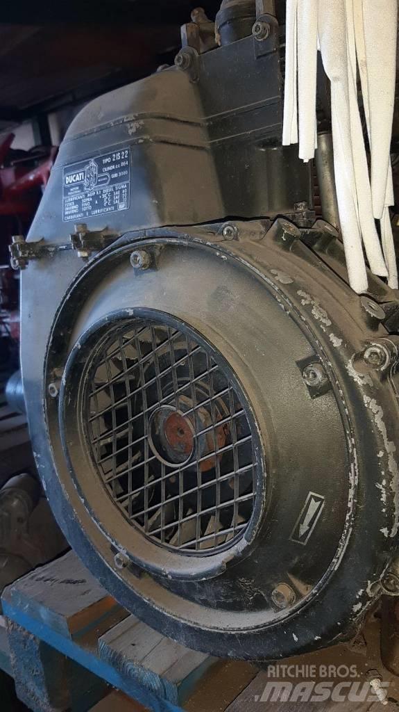  DYCATI 21S22 Engines