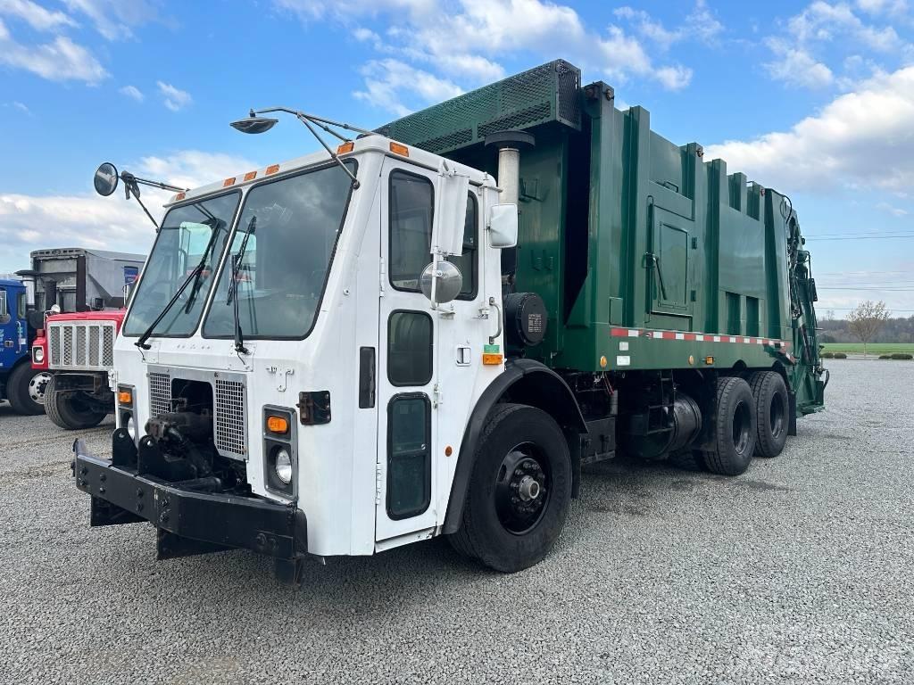 Mack LE613 Garbage Trucks / Recycling Trucks