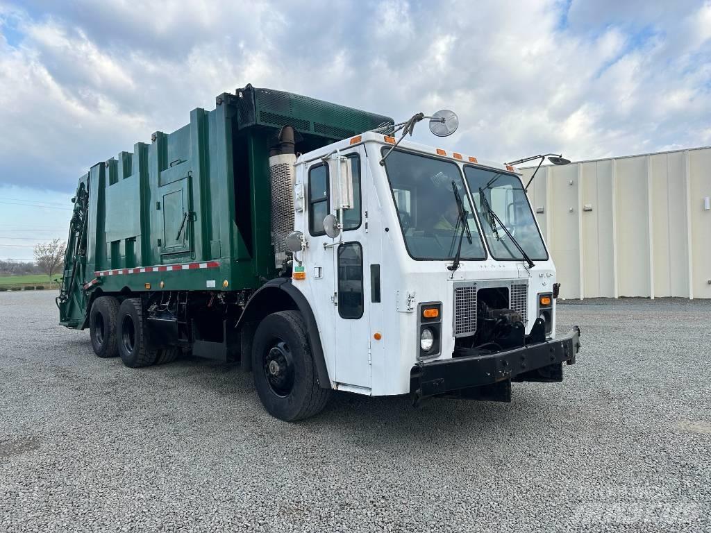 Mack LE613 Garbage Trucks / Recycling Trucks