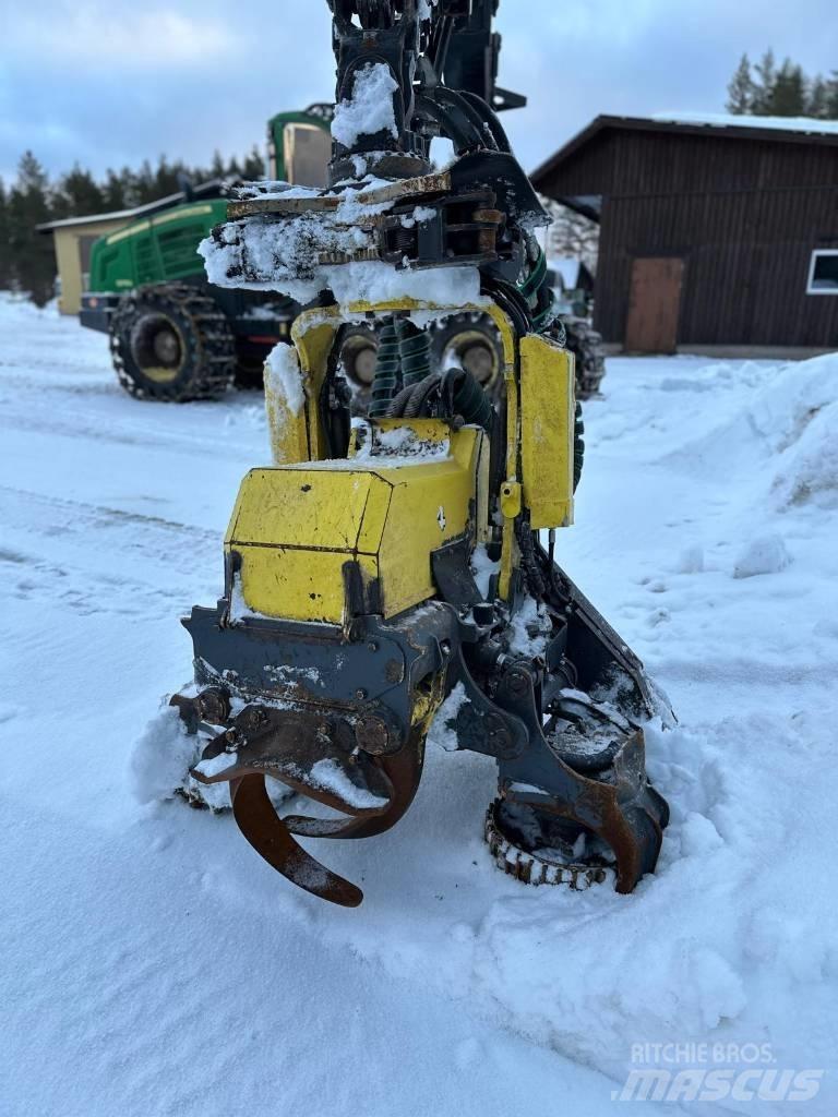 John Deere 1270 G Harvesters