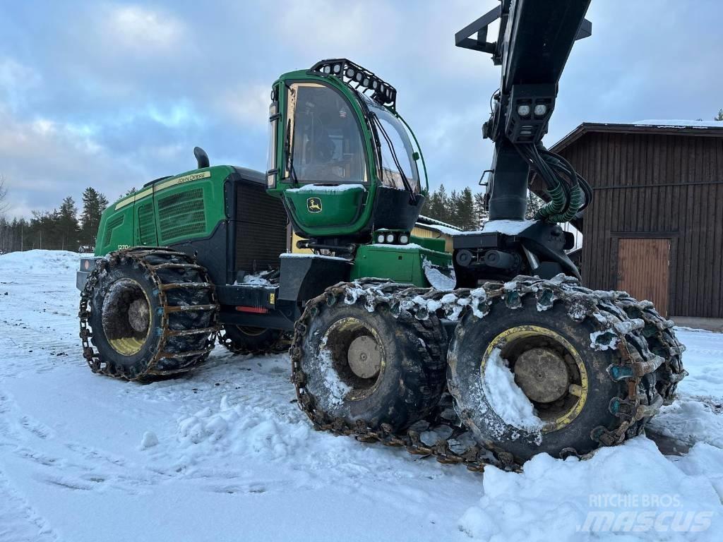 John Deere 1270 G Harvesters